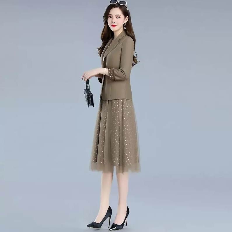 乐天商城 - セットアップ トップス アウター ワンピース ジャケット 膝丈 袖あり 長袖 Vネック フレア ツーピース 透け感 送料無料 個性的 大きいサイズ M L XL 2XL 3XL 茶 黒 かわいい 大人可愛い シンプル 大人 上品 おしゃれ 大人女子 こなれ感 セットアップ ドット 春 秋 レディース