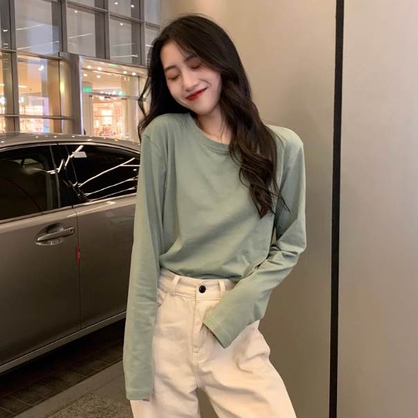 トップス カットソー ロンT 長袖 クルーネック レギュラー丈 萌袖 送料無料 個性的 緑 青 赤 白 アプリコット 黒 モカ ピンク オレンジ かわいい 大人可愛い きれいめ シンプル カジュアル 大人 上品 おしゃれ 大人女子 こなれ感 カットソー 無地 春 秋 レディース 女性用