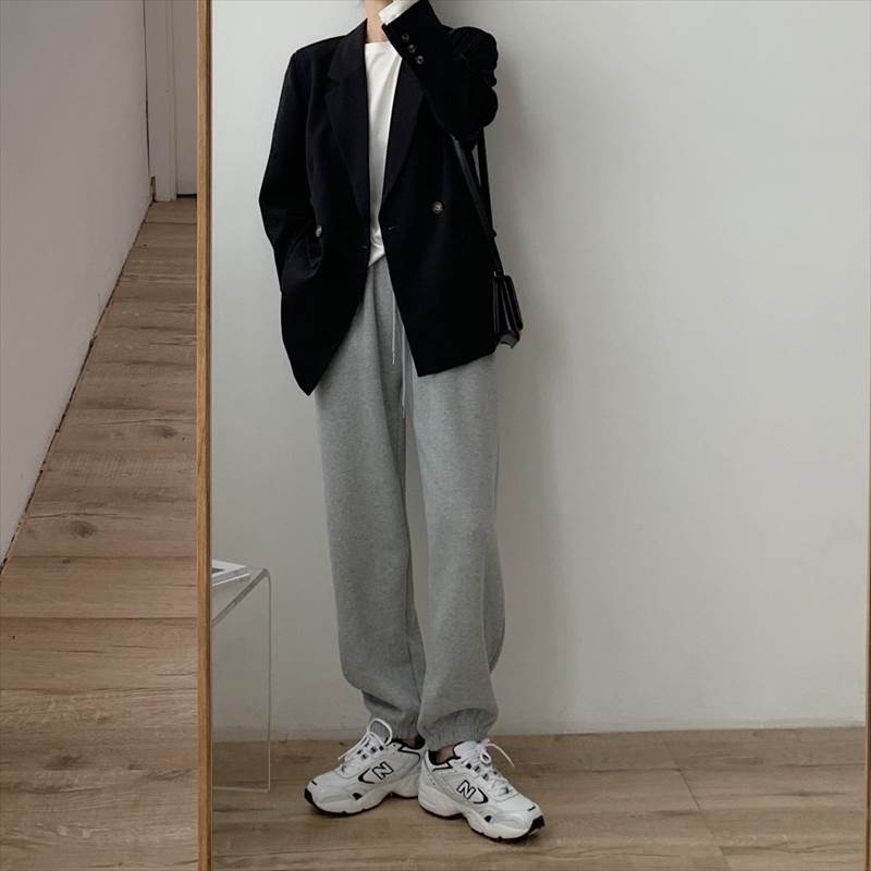 ボトムス パンツ スウェット ロング丈 ストレート ポケット ハイウエスト 伸縮性 ウエストゴム 送料無料 個性的 大きいサイズ M L XL 2XL 3XL 4XL グレー 黒 大人可愛い シンプル カジュアル おしゃれ ラフ メンズライク ボーイッシュ ルーズ パンツ 無地 春 秋 レディース