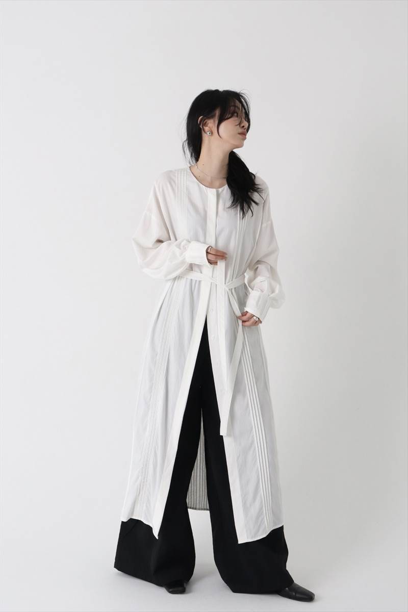 シャツワンピース スカート ミモレ丈 ロング丈 送料無料 ノーカラー 長袖 Aライン ベルト レディース かわいい 大人可愛い きれいめ 上品 こなれ感 シンプル カジュアル 主役級 存在感 個性的 フェミニン お出かけ シャツワンピース ホワイト フリーサイズ かっこいい ラフ