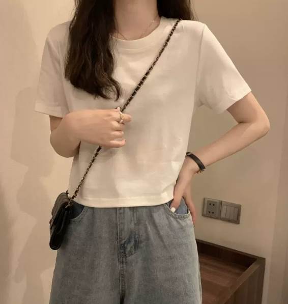 乐天商城 - トップス Tシャツ ショート丈 半袖 クルーネック デザインS M L XL 美ライン ニュアンス 伸縮性 スタイルアップ かわいい 大人可愛い きれいめ シンプル カジュアル おしゃれ 送料無料 個性的 大人女子 こなれ感 ラブリー キュート トップス ガーリー エレガント モダン