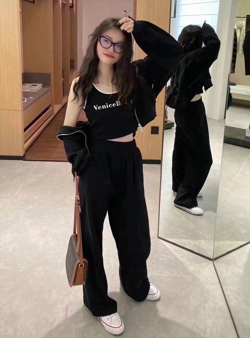 スリーピース パーカー スウェット キャミソール 部屋着 イージーパンツ 長袖 S M ショート丈 ストレート ファスナー フード 伸縮性 ウエストゴム 上下セット 3点セット 無地 かわいい 大人可愛い きれいめ シンプル カジュアル スウェット 大人 おしゃれ 送料無料 個性的