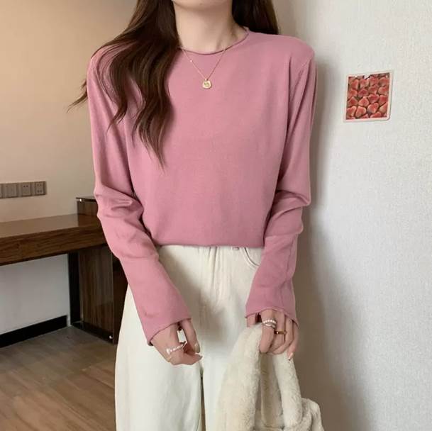 乐天商城 - トップス カットソー 長袖 クルーネック 襟なし デザイン 美ライン ニュアンス 伸縮性 S XL カラバリ かわいい 大人可愛い きれいめ シンプル カジュアル 大人 おしゃれ 大人女子 こなれ感 ラブリー キュート ガーリー 送料無料 個性的 トップス エレガント モダン 主役級
