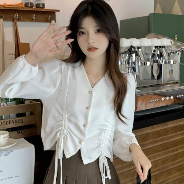 トップス ブラウス 長袖 ボリュームスリーブ Vネック デザイン M L XL 2XL 3XL 4XL シャーリング ギャザー 美ライン パール ニュアンス カラバリ スタイルアップ かわいい 大人可愛い きれいめ シンプル カジュアル 送料無料 個性的 トップス おしゃれ 大人女子 こなれ感