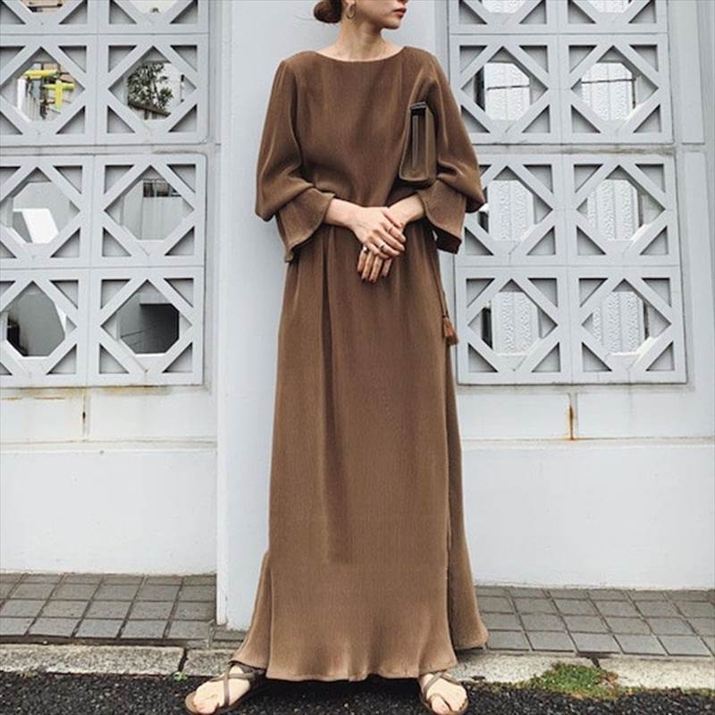 乐天商城 - ワンピース マキシ丈 長袖 ボートネック デザイン ギャザー 美ライン ニュアンス コーデュロイ ドラマチック リラックス かわいい 大人可愛い きれいめ シンプル カジュアル 大人 上品 おしゃれ 大人女子 送料無料 個性的 ワンピース こなれ感 ラブリー キュート ガーリー