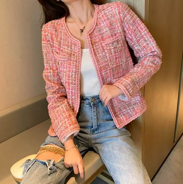 乐天商城 - アウター ジャケット 長袖 ノーカラー デザイン トリム 美ライン ニュアンス ツイード スタイルアップ ロマンチック かわいい 大人可愛い きれいめ シンプル カジュアル おしゃれ 存在感 主役級 大人女子 こなれ感 送料無料 個性的 アウター ラブリー キュート ガーリー