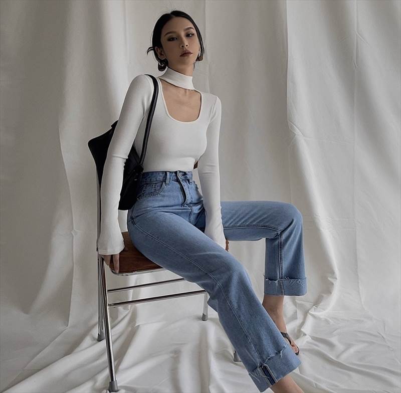 カットソー トップス プルオーバー シャツ 送料無料 長袖 スリム 薄手 ホルターネック レディース かわいい 大人可愛い きれいめ 上品 こなれ感 シンプル カジュアル 主役級 存在感 個性的 セクシー 普段使い コーデ 着回し S M カットソー ブラック ホワイト カーキ グレー