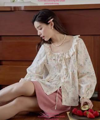 Rakuten - ブラウス シャツトップス 送料無料 シフォン 襟付き 長袖 ボリューム袖 フリル 透け感 レディース かわいい 大人可愛い きれいめ 上品 こなれ感 シンプル カジュアル 主役級 存在感 個性的 お出かけ エレガント ガーリー コーデ ブラウス ホワイト 花柄 S M L モテ デート