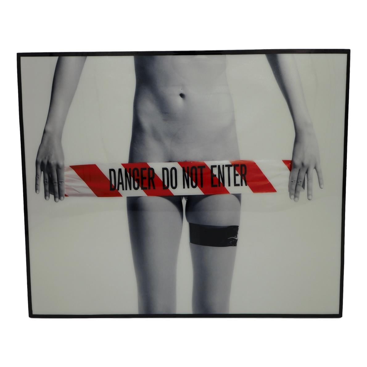 【送料無料】 DANGER DO NOT ENTER アートパネル 壁掛け 据え置き 壁掛けフック付き アーティスト POPパネル インテリア アートフレーム ポスター cool クール 面白い かっこいい アート 雑貨 …