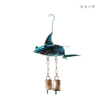 ■北海道・沖縄・離島へのお届けは別途送料を請求させていただきます。 ■製品の仕様・画像・パッケージは、変更される場合があります。 ■当店では在庫をメーカーと共有しており、商品によっては欠品の場合がございます。 　万一、ご注文頂きました商品が欠品の場合はご連絡させていただきます。 ■ご注文確定後のキャンセル不可です。 ■ラッピング（包装）対応不可です。ユニークな見た目に癒されます。ドアに掛ければベルの音色で開閉をお知らせ!サイズ約21×14×TH33cm個装サイズ：20×15×10cm重量個装重量：182g生産国インドネシア 広告文責（ホライズン・03-5843-9512)fk094igrjs