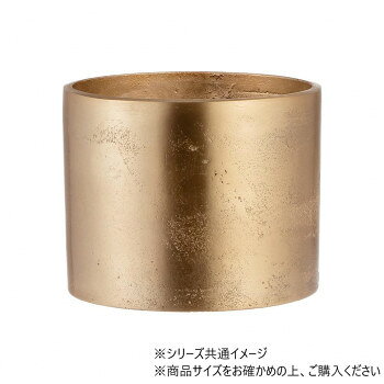 ■北海道・沖縄・離島へのお届けは別途送料を請求させていただきます。 ■製品の仕様・画像・パッケージは、変更される場合があります。 ■当店では在庫をメーカーと共有しており、商品によっては欠品の場合がございます。 　万一、ご注文頂きました商品が欠品の場合はご連絡させていただきます。 ■ご注文確定後のキャンセル不可です。 ■ラッピング（包装）対応不可です。重圧感と高級感のある、アルミニウム花器です。ご注意点※水をお使いの場合はセロハン等をお使いください。※水を入れると化学反応がおこり、商品に穴が開きます。サイズΦ11.5×H9cm個装サイズ：15×15×13cm重量0.4kg個装重量：500g素材・材質アルミニウム生産国インド 広告文責（ホライズン・03-5843-9512)fk094igrjs