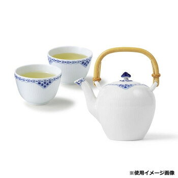 ■北海道・沖縄・離島へのお届けは別途送料を請求させていただきます。 ■製品の仕様・画像・パッケージは、変更される場合があります。 ■当店では在庫をメーカーと共有しており、商品によっては欠品の場合がございます。 　万一、ご注文頂きました商品が欠品の場合はご連絡させていただきます。 ■ご注文確定後のキャンセル不可です。 ■ラッピング（包装）対応不可です。梅雨の季節にプリンセスの日本茶セットでほっとするひとときをすごしてはいかがでしょうか。小さくて可愛らしいティーポットとカップペアのセットです。縁だけに配されたブルーのハンドペイントは、他のシリーズと組み合わせても美しいテーブルウェアです。サイズ個装サイズ：6×6×13cm重量個装重量：900g素材・材質持ち手:ラタン(インドネシア製)仕様【容量】ティーポット:350ML、カップ:各150ML食洗機・電子レンジ可セット内容ティーポット×1、カップ×2生産国タイ 広告文責（ホライズン・03-5843-9512)fk094igrjs