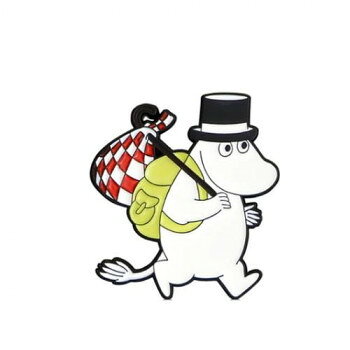 ■北海道・沖縄・離島へのお届けは別途送料を請求させていただきます。 ■製品の仕様・画像・パッケージは、変更される場合があります。 ■当店では在庫をメーカーと共有しており、商品によっては欠品の場合がございます。 　万一、ご注文頂きました商品が欠品の場合はご連絡させていただきます。 ■ご注文確定後のキャンセル不可です。 ■ラッピング（包装）対応不可です。ピンバッジです。※本来の用途以外には使用しないでください。※誤飲・窒息の危険がありますので、お子様やペットの手の届かない場所でのご使用、保管をしてください。サイズ約31×30mm個装サイズ：3.2×3.0×2.0cm重量個装重量：300g素材・材質亜鉛合金(エナメルコーティング)、ゴム(キャッチ)、台紙(紙)仕様(C)Moomin Characters TM生産国本体:香港、台紙:ポーランド 広告文責（ホライズン・03-5843-9512)fk094igrjs