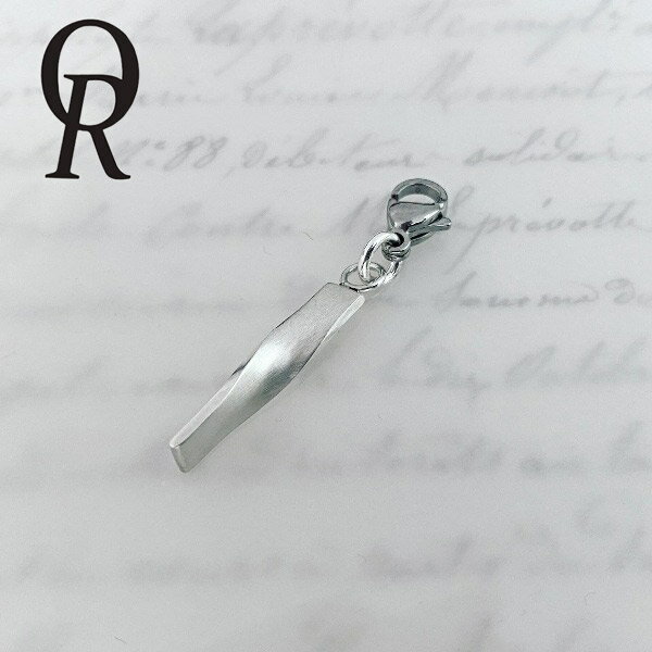 Quiet Room ツイスト プレート チャーム シルバー バー メンズ レディース シンプル シルバーチャーム qrmc-002 チャーム メンズアクセサリ...