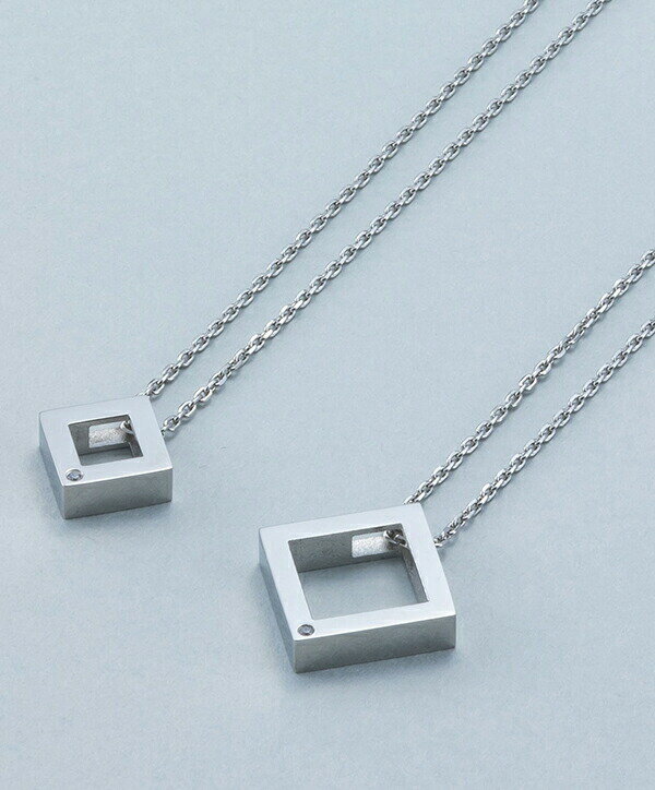 スクエア メッセージ ペアネックレス サージカルステンレス 金属アレルギーフリー ジルコニア 英字 英文 四角形 幾何学 シルバー シンプル ペア おそろい お...