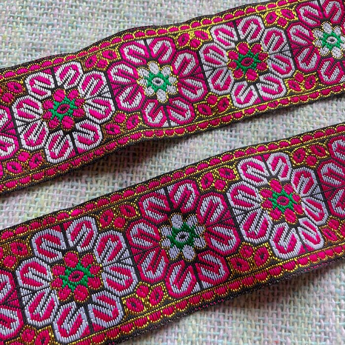 ＊50cmでお届け＊チロリアンテープ アジア チェンマイ タイ リボン モン族 ラインテープ 縁取り 手作り..