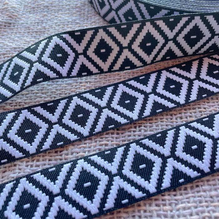 ＊1mでお届け＊チロリアンテープ アジア チェンマイ タイ リボン モン族 ラインテープ 縁取り 手作り ..