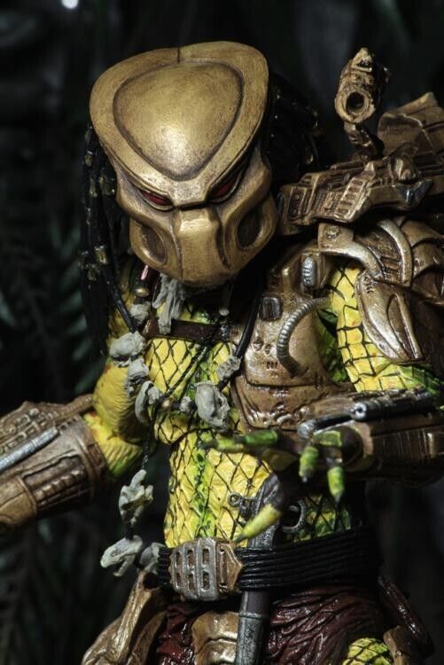 NECA ネカ　Predator Elder The Golden Angel　エルダー・プレデター　フィギュア　　　　　　　　　　　映画　名作　SF　ホラー　ディスプレイ　コレクション　アメコミ