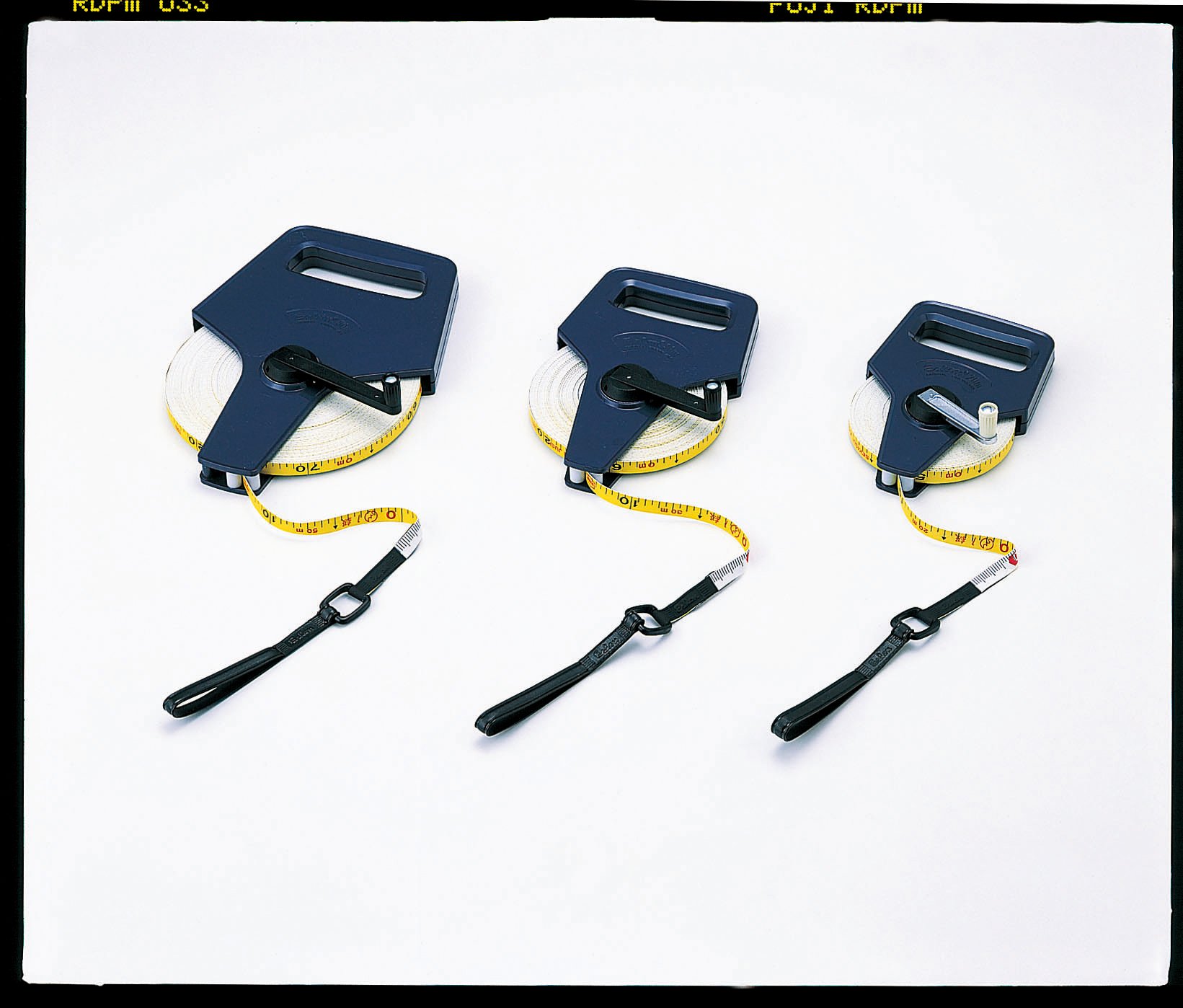 【12/25(木)20時〜24時限定 ポイント最大48倍！大感謝祭！】エスロン巻尺 両面目盛 30−RN