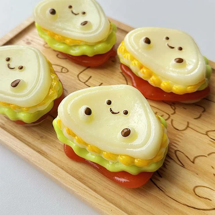 2個セット スクイーズ 食べ物 サンドイッチ 子供 大人兼用 感触 可愛い おもちゃ ふわふわ ストレス解消 癒し 柔らかい サンドイッチスクイーズ か おしゃれ オシャレ 食品サンプル allforone-10004287 オールフォーワン サンプル画像2