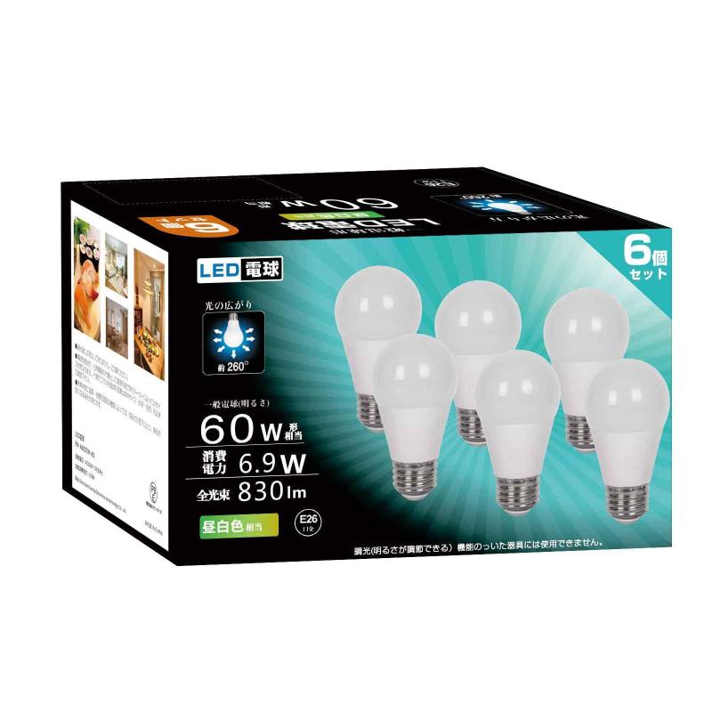LED電球 E26口金 6.9W 60W形相当 昼白色 5000K 830lm RA93 広配光 高輝度 高演色性 省エネ 密閉形器具対応 断熱材施工器具対応 調光不可 6個入り 60W型 昼白色 適格請求書発行対象商品サイズ:高さ96mm 幅50mm 重量:0.24k 口金直径:26mm配光角:約260° 高輝度 全光束(明るさ) 830LM 高演色 Ra:93定格消費電力:6.9W 定格電圧:AC100v(85-265)(50/60Hz)色温度:昼白色（5000k）あざやか・広配光 白熱電球に近い光の広がりで、リビングをはじめさまざまな場所や照明器具にすすめます。食事は美味しそうに、肌は自然に見える高い演色性 Ra93 を持ちます2年 ご購入日より24ヶ月のを提供いたします。 適格請求書発行対象
