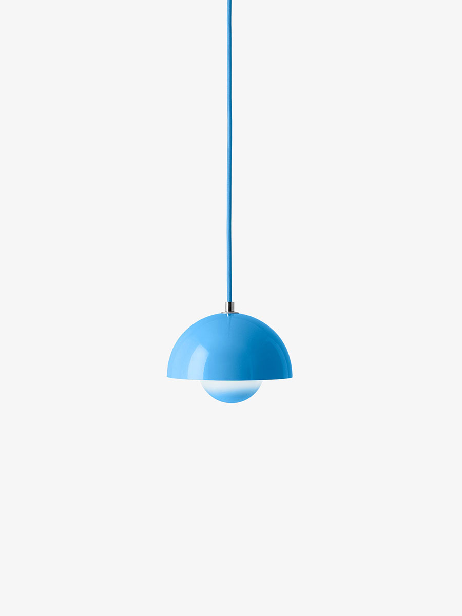 Vaulted Ceiling - ＆トラディション　アンドトラディション　ペンダントライト　ペンダント照明　引掛シーリング　LEDランプ別売(G9)　スイムブルー　FLOWERPOT PENDANT VP10 (SWIM BLUE)