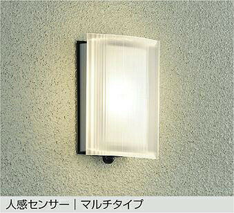 DAIKO　LED人感センサー付アウトドアライト　白熱灯60W相当　（LED内蔵）　電球色...
