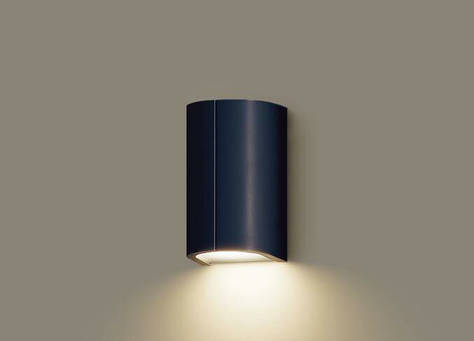 パナソニック　壁直付型　LED（電球色）　ポーチライト・勝手口灯　密閉型　LED電球交換型・防湿型　60形電球1灯器具相当LED電球一般電球タイプ1灯（E26）　ランプ付　LGW85035B