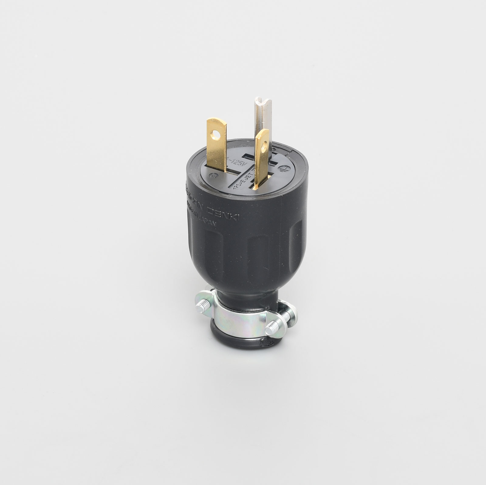 アメリカン電機　接地形2P 20A 125V　平刃形プラグ（ゴム）　7212GR