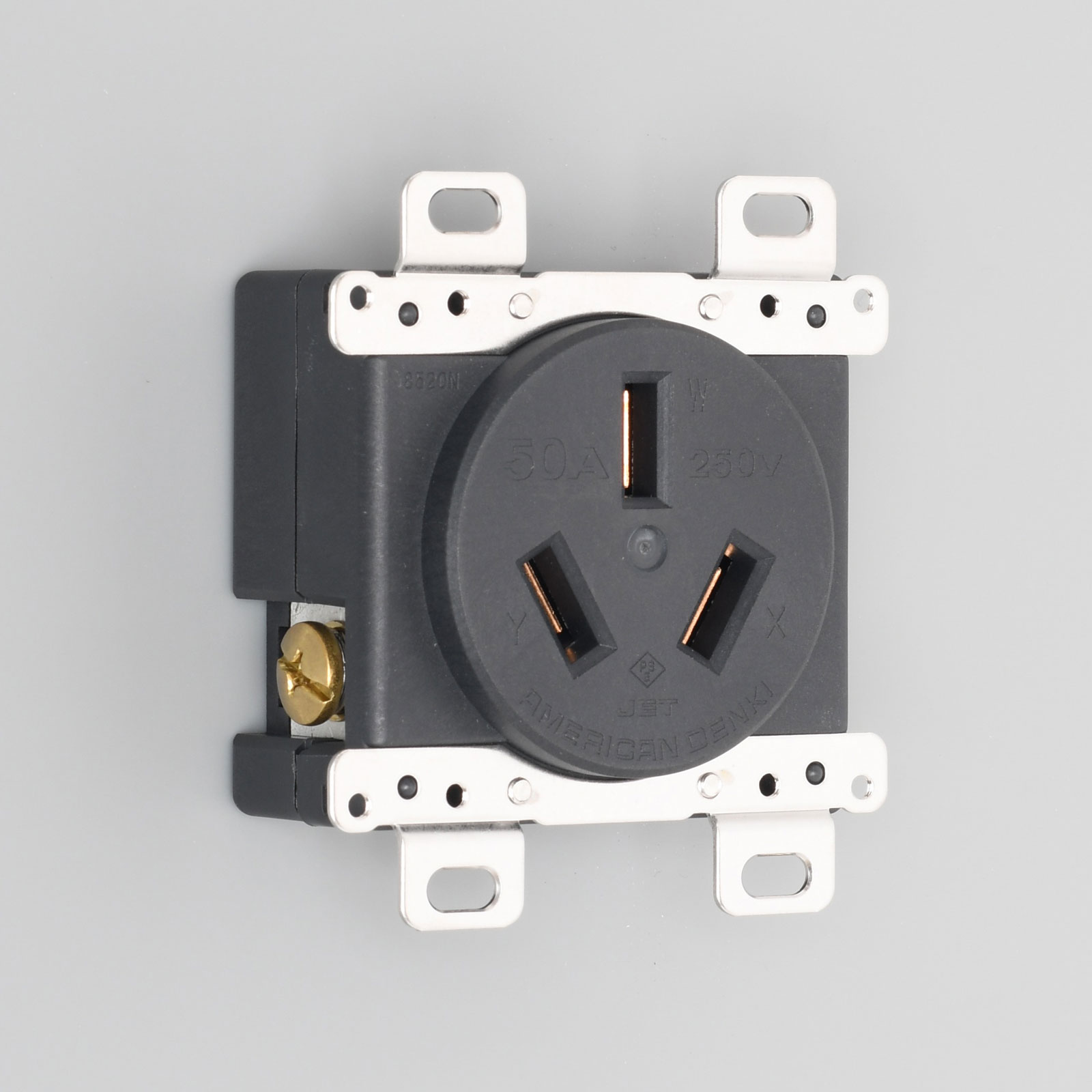 アメリカン電機　3P 50A 250V　平刃形埋込コンセント　8520N