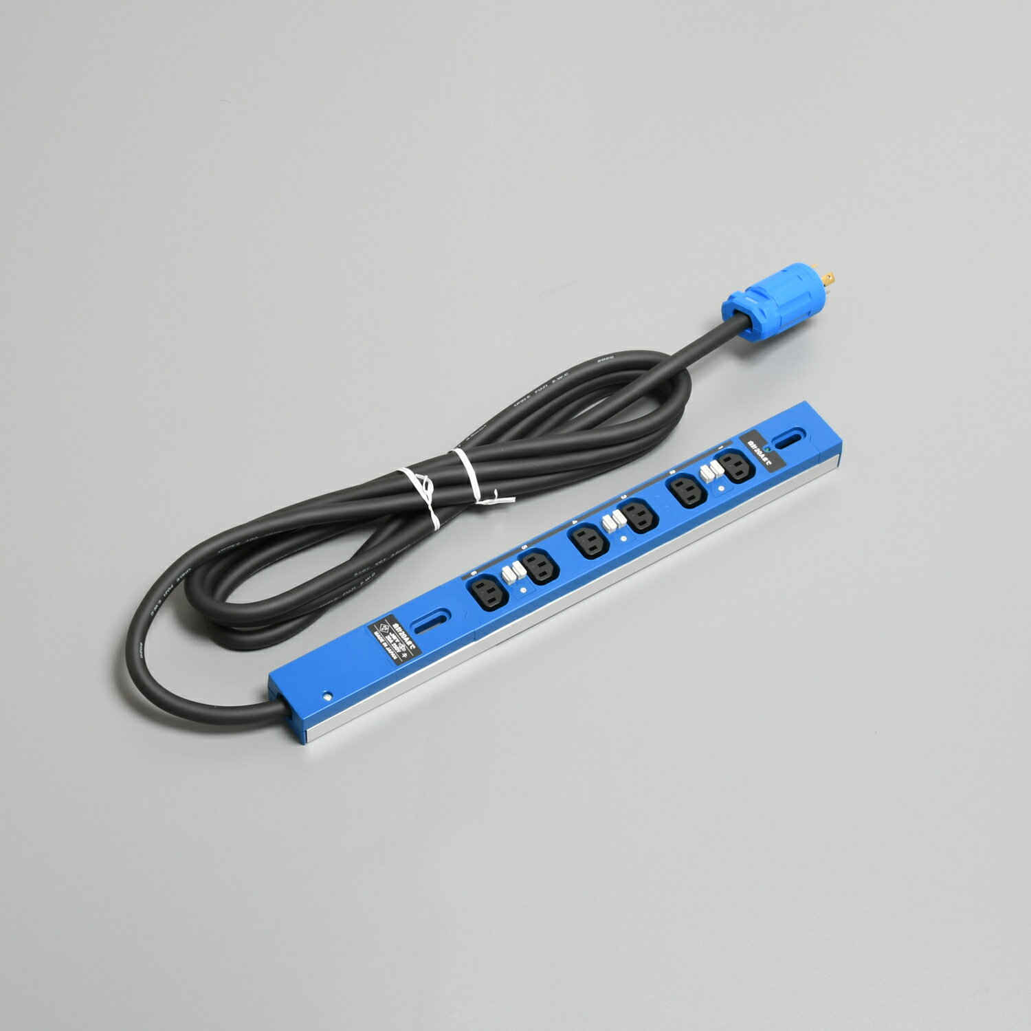 Rakuten - アメリカン電機　接地形2P 20A 250V　0Uコンセントバー 20A入力 IEC C-13×6ヶ口　青　HAC9060LSBL