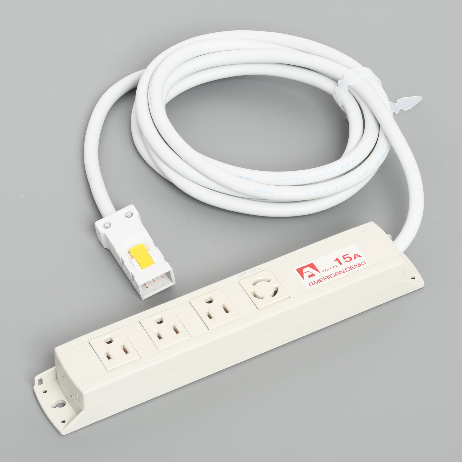 アメリカン電機　接地形2P 15A 125V　�