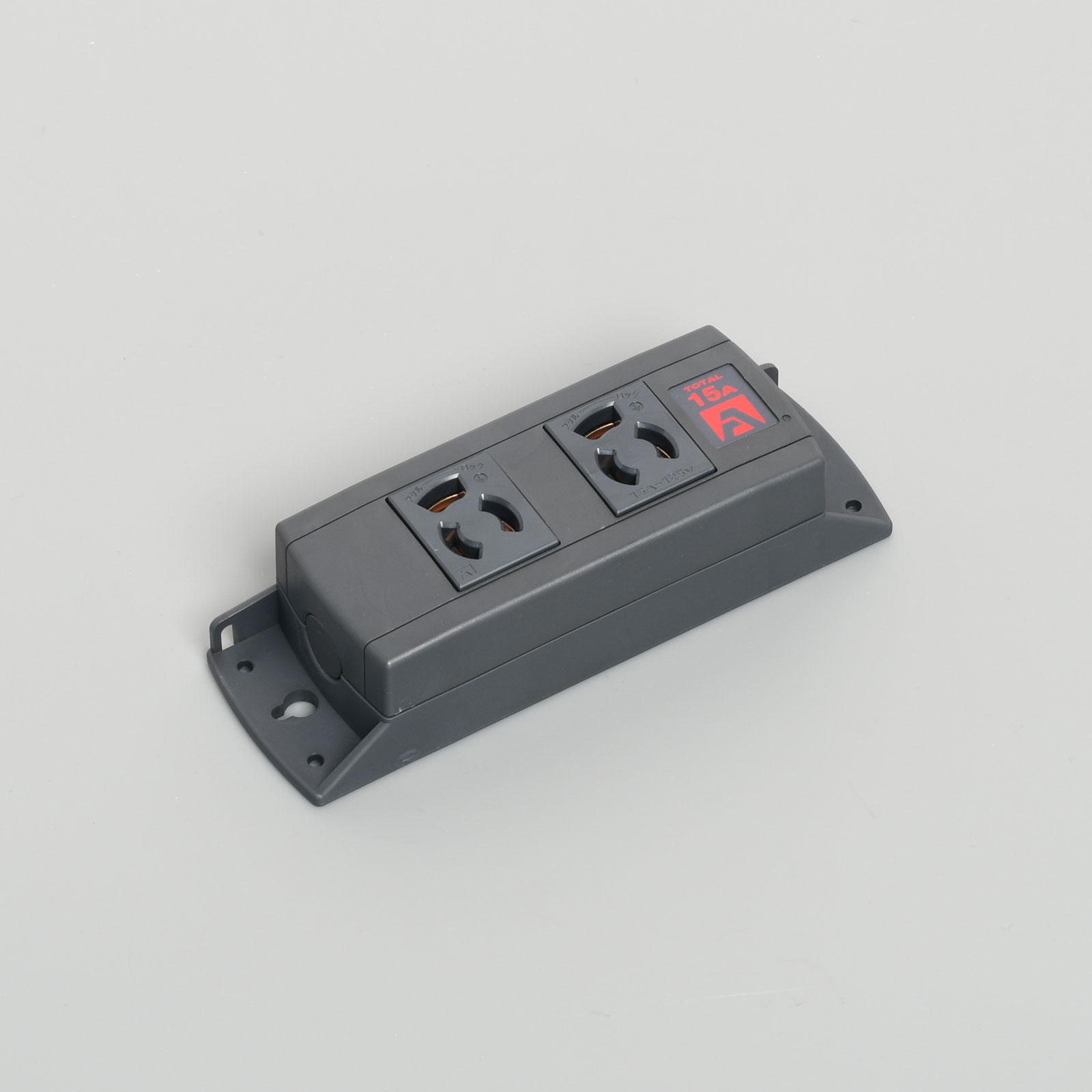 アメリカン電機　接地形2P 15A 125V　�