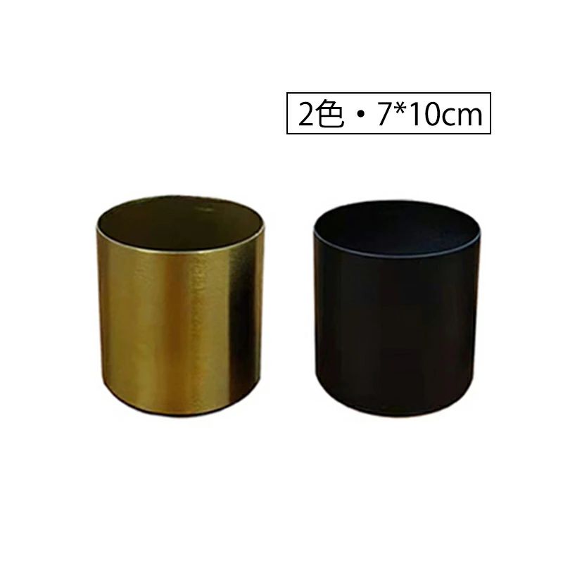 【商品詳細】材質：金属形状：円形カラー：古銅色 ブラックサイズ：直径7cm×高さ10cm【注意事項】※手測りのため、少し誤差がございます。※画像はご覧になっているモニター等により実際の商品と多少色味が異なります。※本製品は海外輸入品となりますので、パッケージも海外パッケージ(中国/英語表記など)となっている場合がございます。商品及びにパッケージの埃や傷と破損などはご容赦ください。その理由による返品はお受け出来かねますのでご了承くださいませ。※受け取り者氏名は会社名または英語名では使用できません、本名で使用しなければなりません。※住所不備（番地抜け*集合住宅名*部屋番号）がございますと発送はストップいたしますのでご注意ください。※商品がお手元に届きましたら、商品に不具合が無いかご確認ください。万が一欠陥、不良、違う商品が届いた場合、配送中で商品が壊れたなどの原因で返品、交換のご希望の場合、必ず商品到着後7営業日以内にメール/お問い合わせにてご連絡ください。