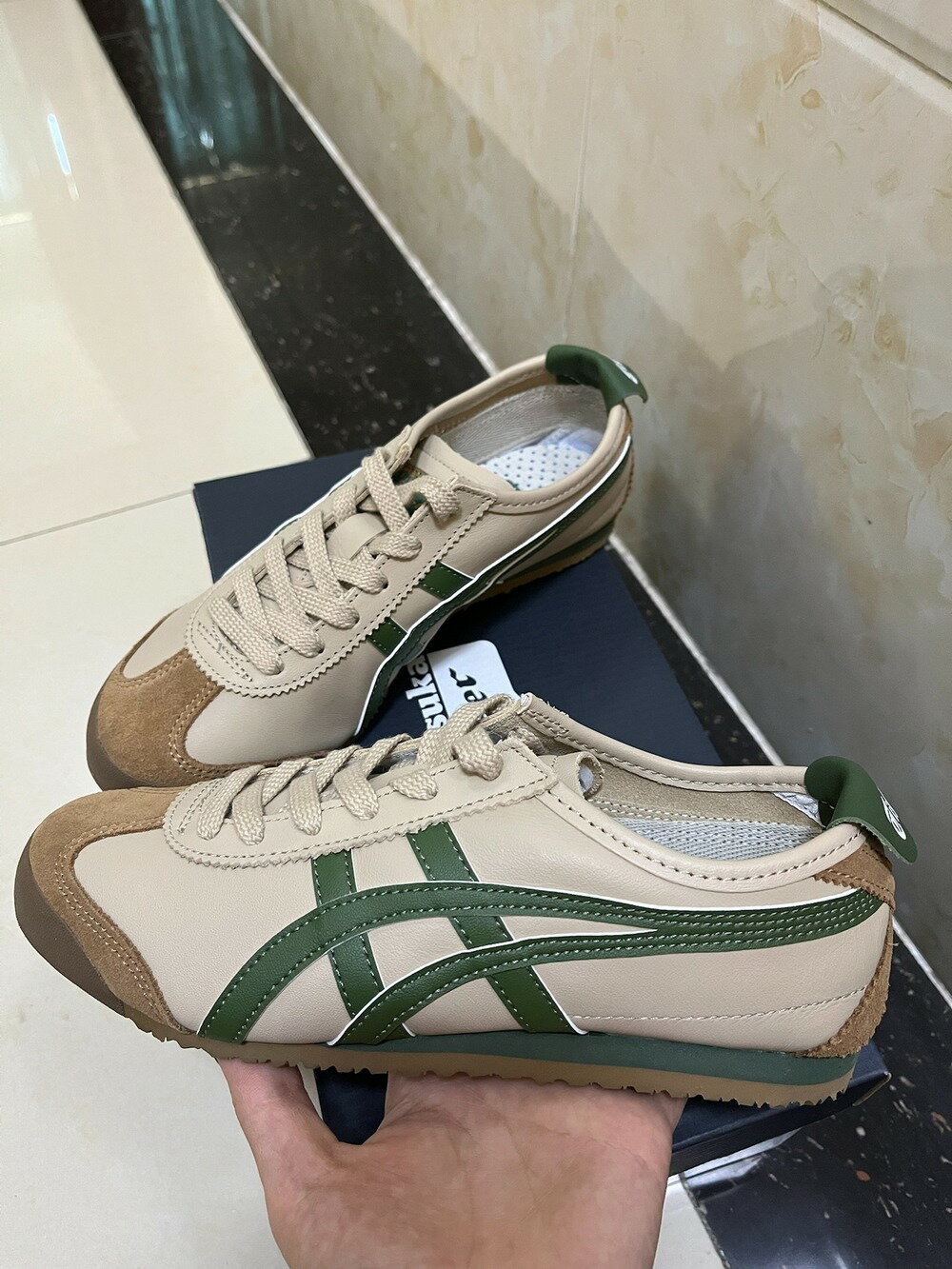 樂天商城 - 日本未入荷 Onitsuka Tiger オニツカタイガー Ghost MEXICO 66 Beige Green ゴーストメキシコ ベージュグリーン 男女兼用スニーカー 1183C102-250