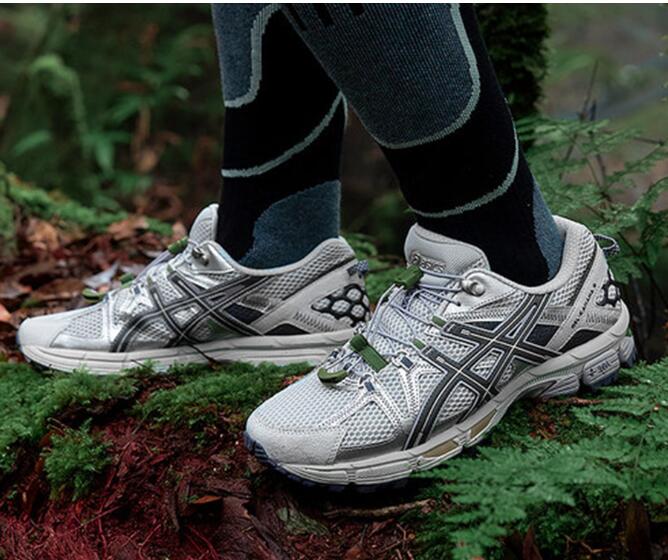Rakuten - 日本未入荷 ASICS Gel Kahana 8 アシックス ゲルカハナ8 シルバーグリーン Silver Green 1011B828-021 おしゃれ ストリートスタイル スニーカー 限定 かっこいい