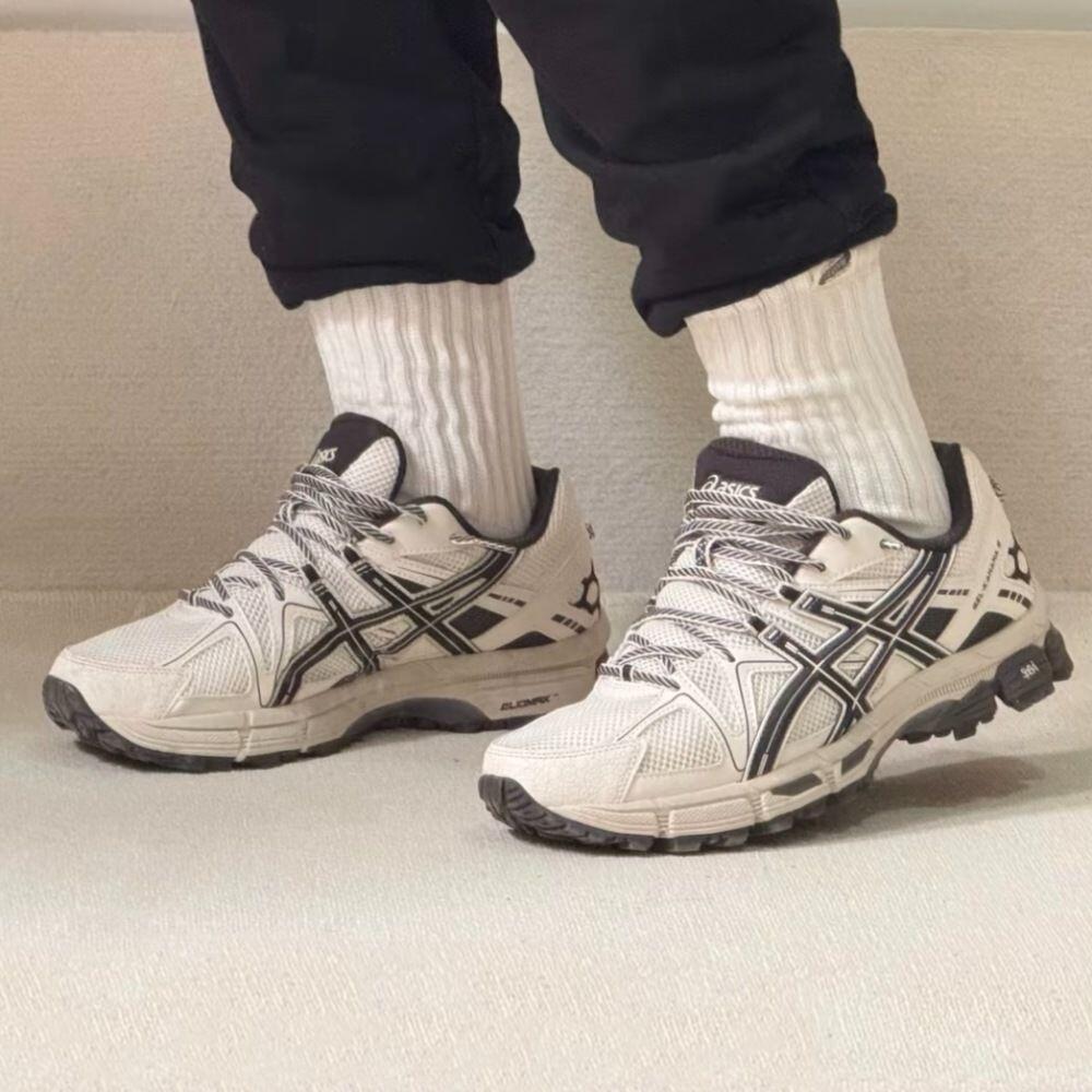 日本未入荷 ASICS Gel-Kahana 8 sand アシックス ゲル カハナ8 サンド 男女兼用スニーカー 1012B695-200 日本に無いスニーカー