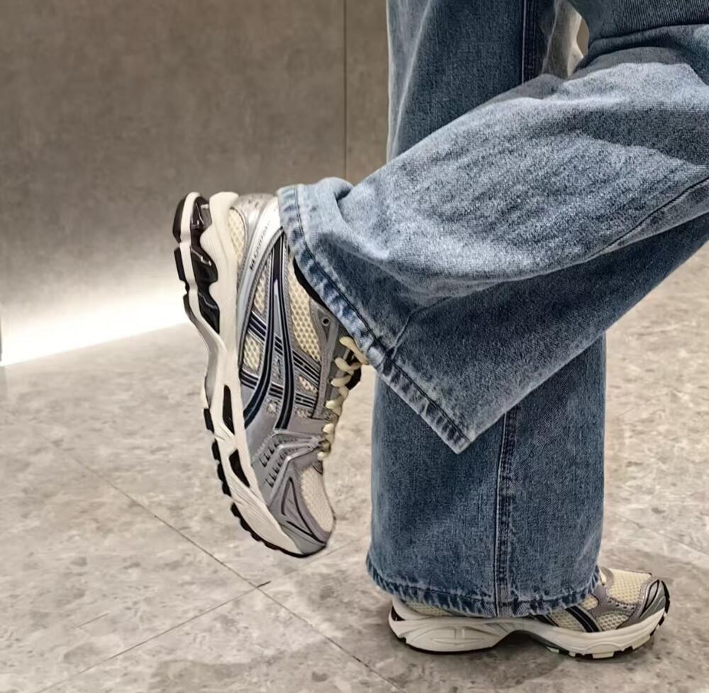 日本未入荷 Asics Gel-Kayano 14 アシックス ゲルカヤノ14 Oyster White Steeple Grey オイスターホワイト スティープルグレー ランニングシューズ 男女兼用スニーカー 1203a537-250