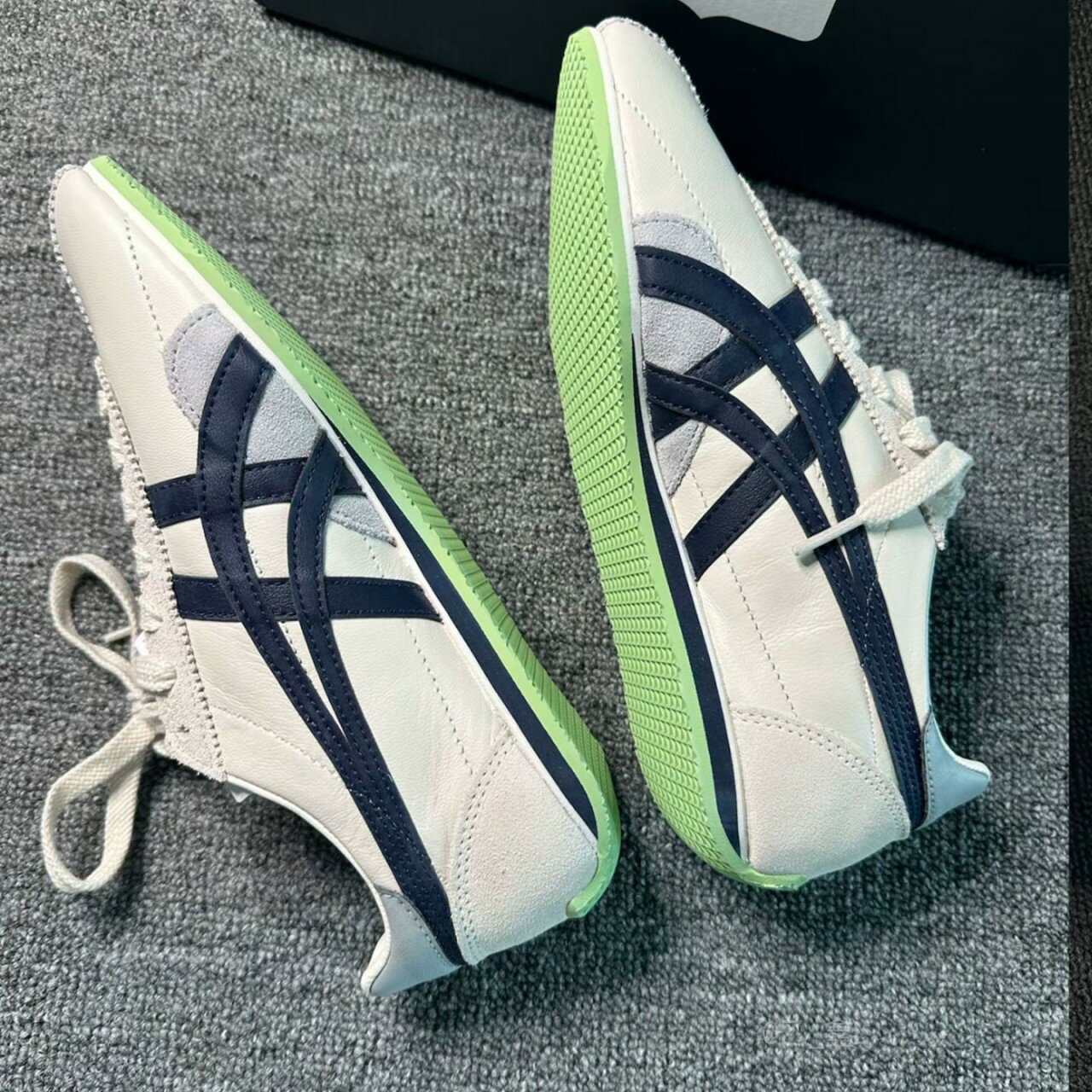 Rakuten - 日本未入荷 Onitsuka Tiger Runspark White Cream Navy オニツカタイガー ランスパーク ホワイトネイビ 男女兼用スニーカー 1183B480-103