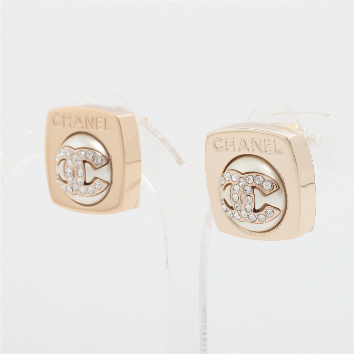 【ポイント5倍☆9/4 20時〜】【中古】シャネル ココマーク B23S ピアス(両耳用) GP×ラインストーン×フェイクパール ゴールドのサムネイル