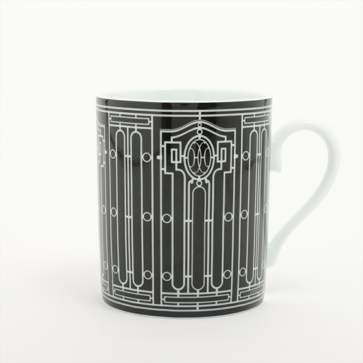 【中古】エルメス Hデコ マグカップ 陶器 ブラック×ホワイトのサムネイル