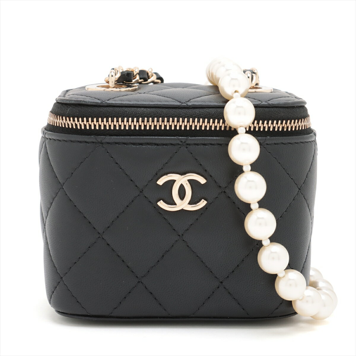 【中古】シャネル マトラッセ ラムスキン チェーンショルダーバッグ バニティ ブラック ゴールド金具 31番台 パールのサムネイル