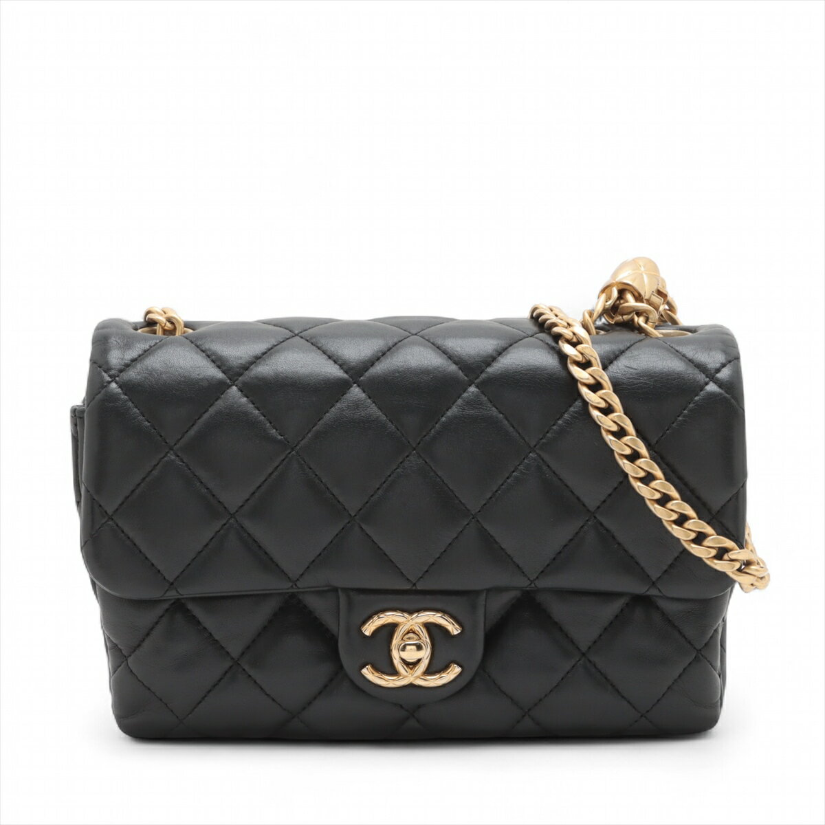 【中古】シャネル マトラッセ ラムスキン チェーンショルダーバッグ ブラック ゴールド金具 ランダムプレート AS3393のサムネイル