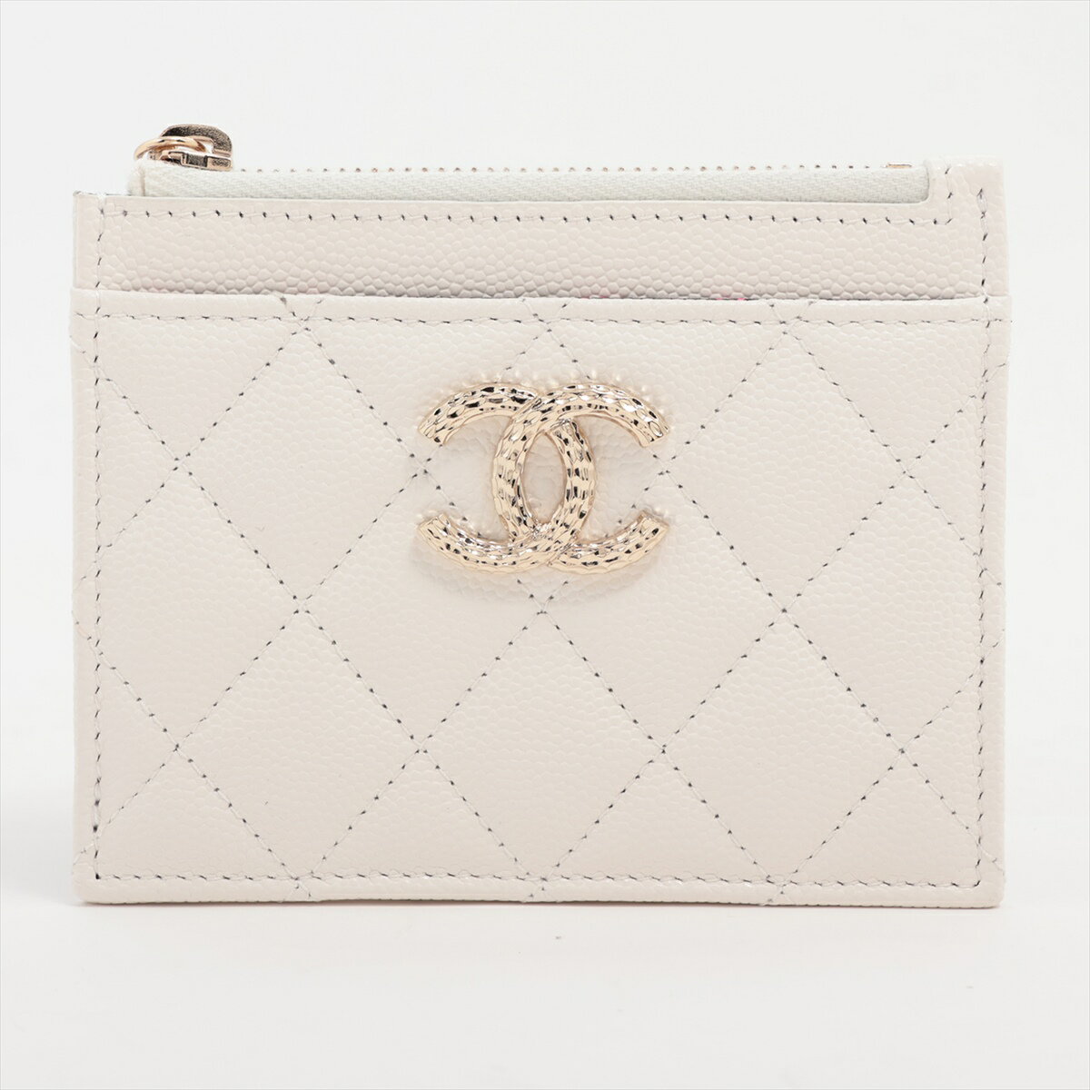 【中古】シャネル マトラッセ キャビアスキン フラグメントケース コインカードホルダー ホワイト ゴールド金具 ランダムシリアルのサムネイル