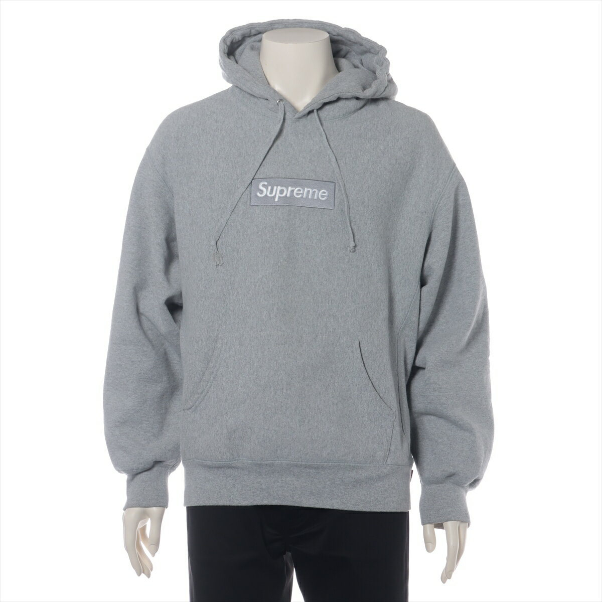 商品番号 A4171998 カテゴリ トップス ブランド シュプリーム 商品ランク B サイズ 表記サイズ：M 総丈：約66 肩幅：約54 身幅：約64.5 付属品 なし カラー グレー 素材 コットン モデル ボックスロゴ 備考 使用によ...