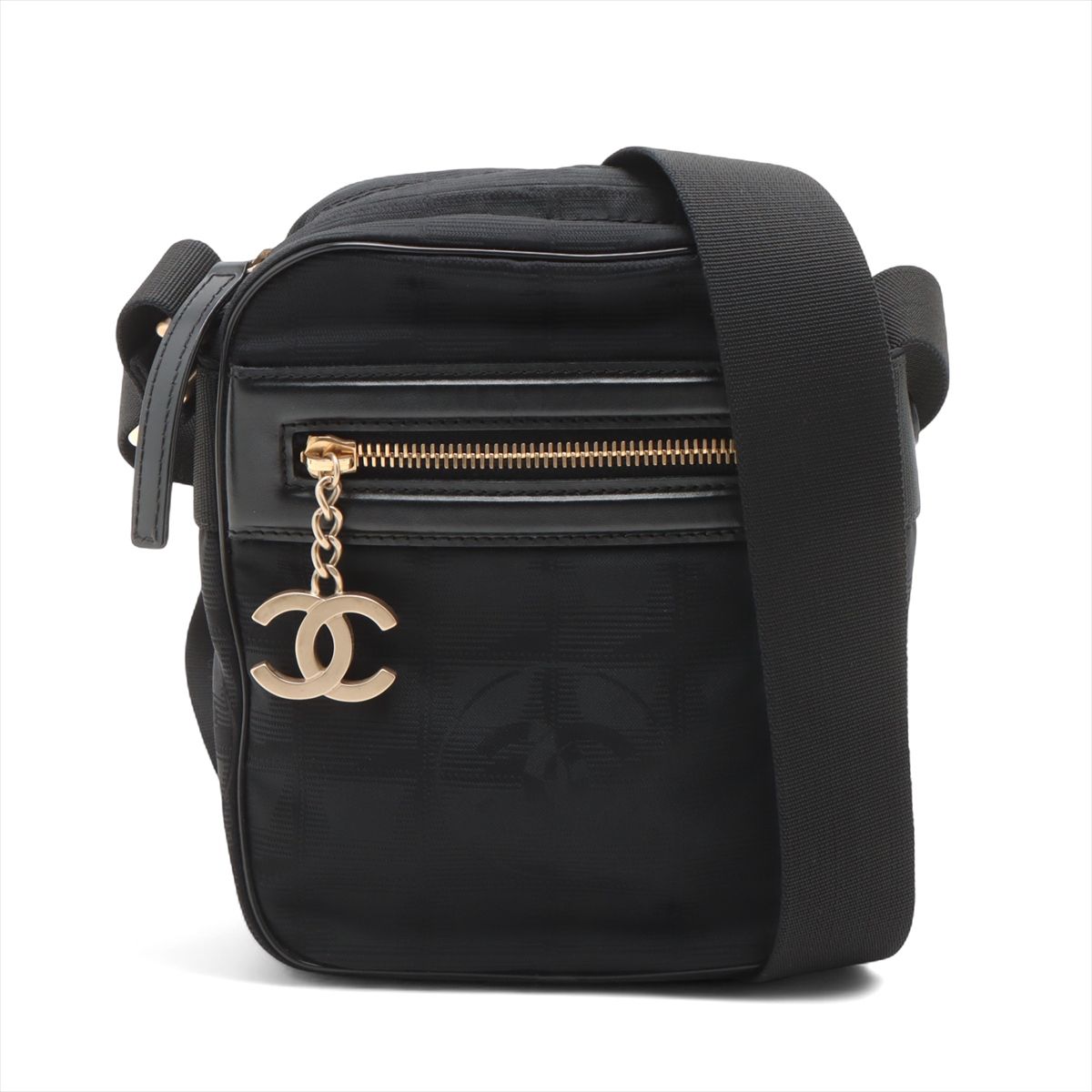 シャネル⭐︎ショルダーバッグ⭐︎トラベルライン　3チャック CHANEL（シャネル） ニュートラベルライン Newトラベルライン