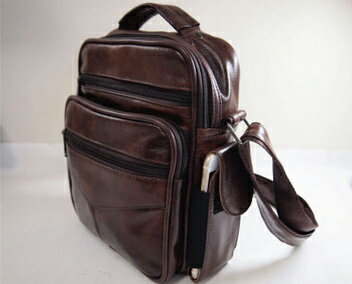 ���ޥۥ������դ�����2WAY�Хå�����鴶���դ���ܵ���2WAY�Хå�����Ǽ��ȴ�������󤲤Ǥ⥷�������Ǥ�2�̤�˻Ȥ������������