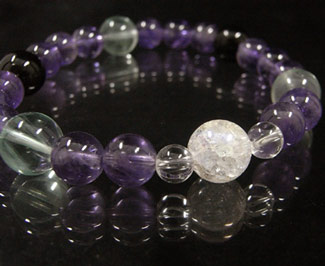 "EVブレス　壱！創造力や洞察力などをパワーアップしてくれる爆裂水晶！光が当たるとまるで雪のようにキラキラ輝き