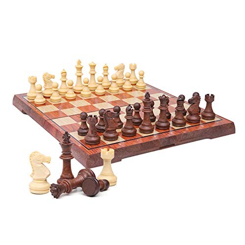 Kosun チェスセット マグネット式チェス 木目 折りたたみチェスボード 収納バッグ付き (M) 【木製風のチェス】チェスの駒はHIPSの耐衝撃性プラスチック素材で作られていて、磁石は底に埋め込まれて、(弱い磁力はチェスの感触を増し、駒を安定させます。盤面は鉄製薄切り、カラー木目スクリーン印刷)色彩模様がはっきりしています。 【木目のチェス駒、収納バッグが付き】チェスの駒の木目調の効果は直接射出成形されて、伝統的な塗装モードとは異なり、木目調の効果は自然で滑らかで耐久性があります。 【磁気チェス駒】チェス盤に吸着することができ,チェスを時は滑りにくく,底部のフランネルは盤面を傷つけないように設計されており,使用がより長くなるようになっています。 【ロックデザイン、収納が便利】ボードは箱に折り畳まれ、チェス盤として開かれ、特有のボタンは設計して、駒はその中に収納することができて、簡単にチェスボックスをスイッチして、持ち運びに便利で旅行に適しています。 【素晴らしいボードゲーム】コンパクトサイズのでどこでもチェス分析ができます。ホームパーティやイベントやお誕生日会などに最適です。入門、初心者、携帯、旅行、プレゼントにもお勧めです。 1 商品コード57063527957商品名Kosun チェスセット マグネット式チェス 木目 折りたたみチェスボード 収納バッグ付き (M)カラーマルチカラー※他モールでも併売しているため、タイミングによって在庫切れの可能性がございます。その際は、別途ご連絡させていただきます。※他モールでも併売しているため、タイミングによって在庫切れの可能性がございます。その際は、別途ご連絡させていただきます。