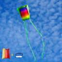 KOKOSUN 凧 レインボーカイト 組み立て簡単 ハンドル 30M凧糸 アウトドア 微風で揚がる凧 収納袋付き (カラーレイヤー) 【高品質】カイトは高品質の耐引裂性ポリエステル生地で作られています。軽量で耐風性に優れています。 30Mの凧糸は耐久性に優れたポリエステル素材を作って、ハンドルも耐久性の高い素材を製作しています。 【組み立てが簡単】シンプルで組み立てが簡単なデザインで、大人と子供に適しています。休日にはレインボーカイトを持ってきて公園にいきましょう。 【?単に?がる】このカイトはスケルトンがなく、非常に軽量で、安定するように特別に設計されています。パターンが明るくて美しく、2〜3級の風力で揚がることができます。初心者にも簡単に凧揚げることができます。大人も子供も凧揚げる楽しさを感じできます。 【持ち運びに便利】レインボーカイトは収納袋が付き、折りたたんで小さな袋に入れて外出の時に持ち運びがとても便利です。天気のいい日にお友達やご家族と一緒にカイトを空に舞い上がれ、綺麗な柄でよい鑑賞効果も持っています。 【親子レジャーの時間】休暇中は、子供とアウトドアでキャンプしたり、ピクニックをしたり、公園に行って一緒に凧揚げの楽しさを体験したりできます。家族と一緒に凧揚げしょう。 商品コード57068700488商品名KOKOSUN 凧 レインボーカイト 組み立て簡単 ハンドル 30M凧糸 アウトドア 微風で揚がる凧 収納袋付き (カラーレイヤー)型番F014カラーレインボーストライプ、カラフル柄、レインボーストライプ＋カラフル柄セット、カラーレイヤー、カラフルサークル、カラーレイヤー+カラフルサークルセット※他モールでも併売しているため、タイミングによって在庫切れの可能性がございます。その際は、別途ご連絡させていただきます。※他モールでも併売しているため、タイミングによって在庫切れの可能性がございます。その際は、別途ご連絡させていただきます。